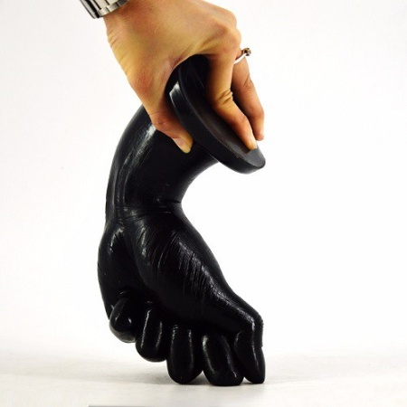 Кулак для фистинга